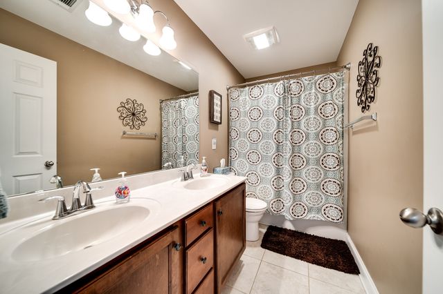 144 Ervin St, Hendersonville, TN 37075