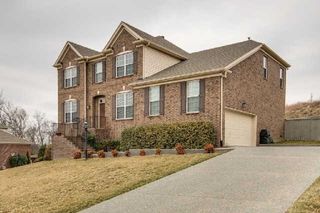 144 Ervin St, Hendersonville, TN 37075