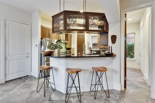 2504 Kinney RD A, Austin, TX 78704