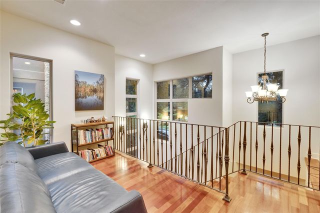 2504 Kinney RD A, Austin, TX 78704