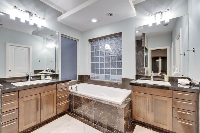 2504 Kinney RD A, Austin, TX 78704