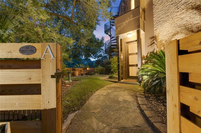 2504 Kinney RD A, Austin, TX 78704