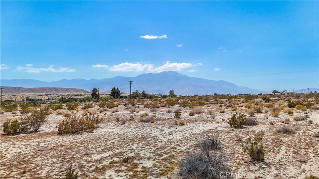 5 Dillon Road, Sky Valley, CA 92241
