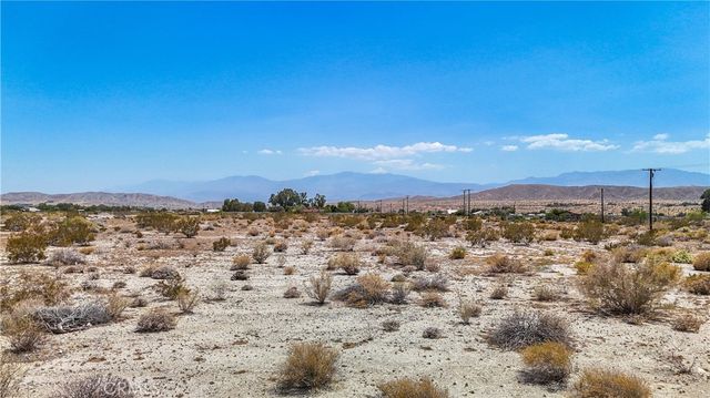 5 Dillon Road, Sky Valley, CA 92241