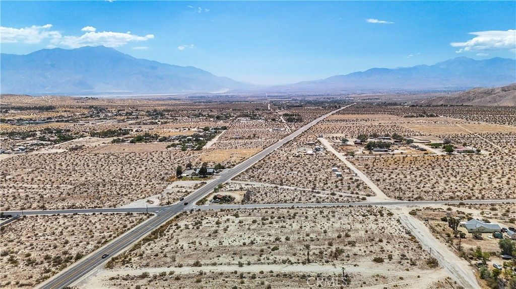 Image 11 of property listing at 5 Dillon Road, Desert Hot Springs, CA 92241