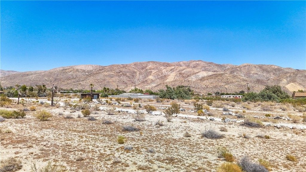 Image 16 of property listing at 5 Dillon Road, Desert Hot Springs, CA 92241
