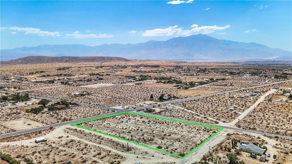 Image 4 of property listing at 5 Dillon Road, Desert Hot Springs, CA 92241