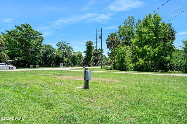 55521 Front Street, Astor, FL 32102
