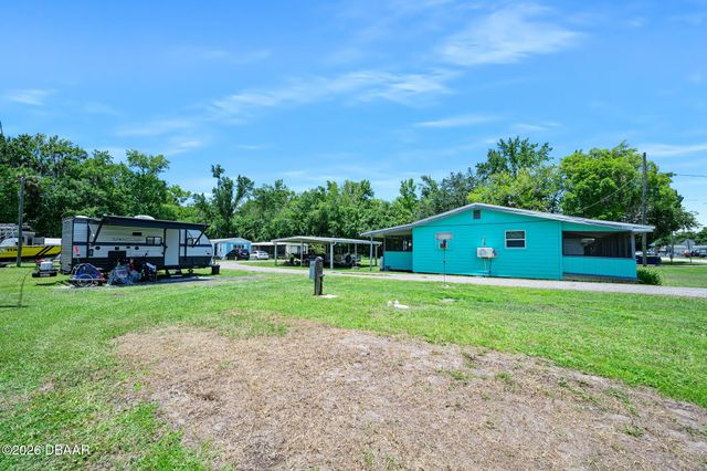 55521 Front Street, Astor, FL 32102