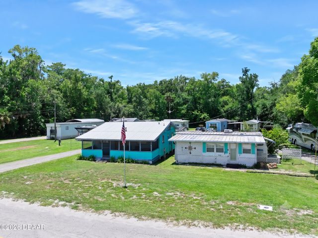 55521 Front Street, Astor, FL 32102