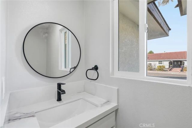 1423 Genoa Way, Santa Maria, CA 93455