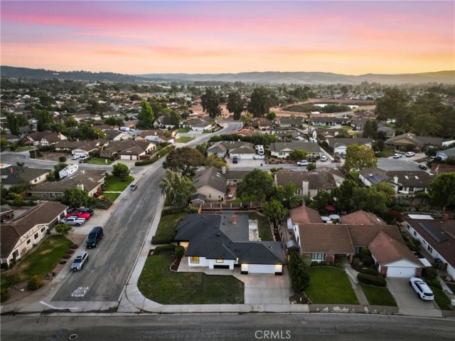 1423 Genoa Way, Santa Maria, CA 93455