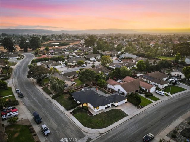 1423 Genoa Way, Santa Maria, CA 93455