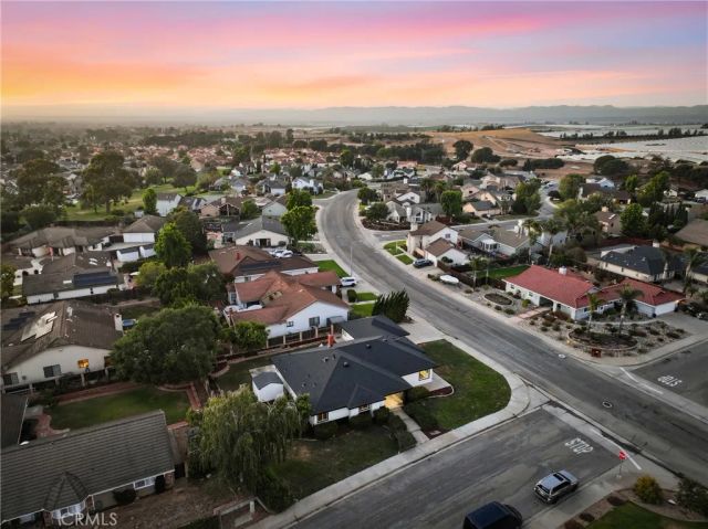 1423 Genoa Way, Santa Maria, CA 93455