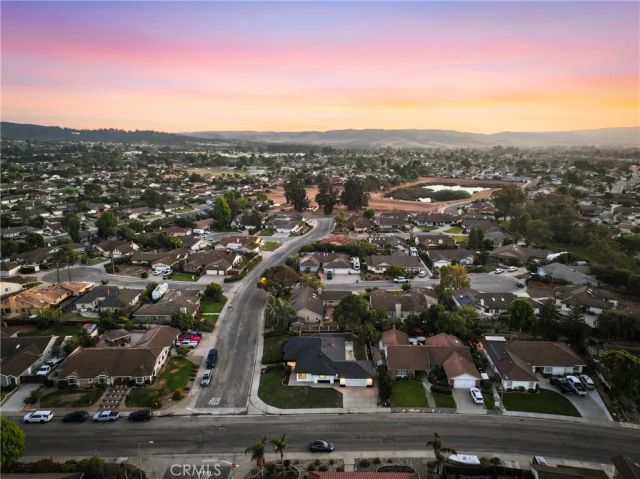 1423 Genoa Way, Santa Maria, CA 93455