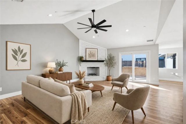 1423 Genoa Way, Santa Maria, CA 93455