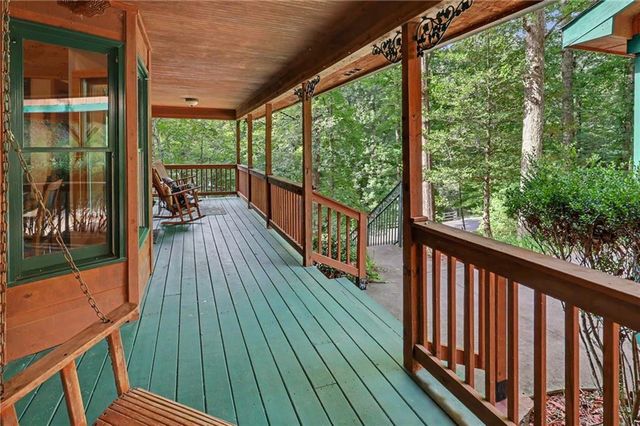 277 Wards Creek Drive, Dahlonega, GA 30533