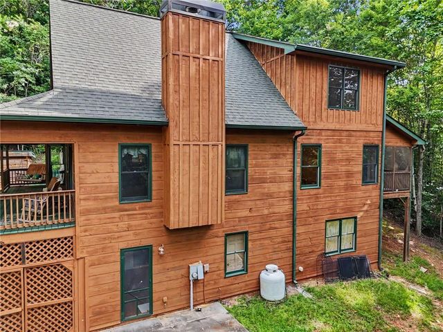 277 Wards Creek Drive, Dahlonega, GA 30533