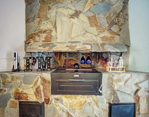 316 NW 29th St, Wilton Manors, FL 33311