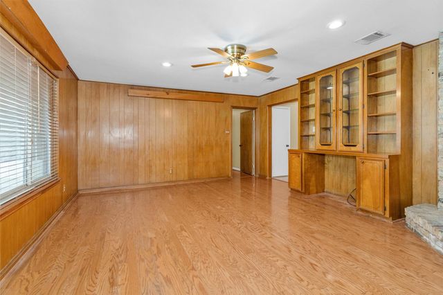 2531 Hollow Hook Road, Houston, TX 77080