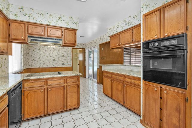 2531 Hollow Hook Road, Houston, TX 77080