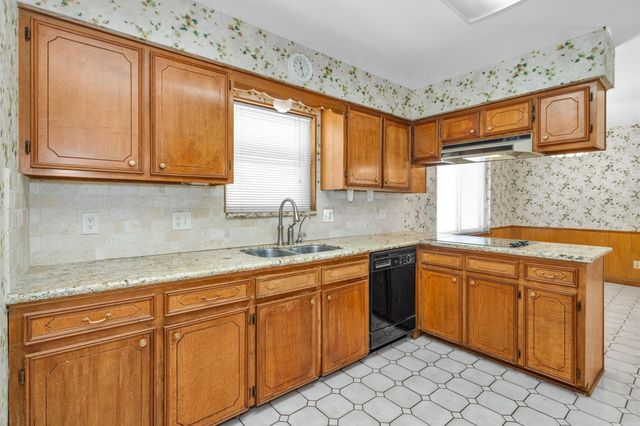 2531 Hollow Hook Road, Houston, TX 77080