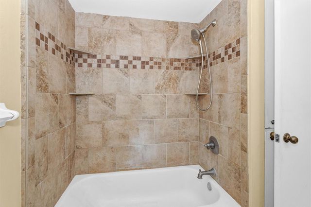 2531 Hollow Hook Road, Houston, TX 77080