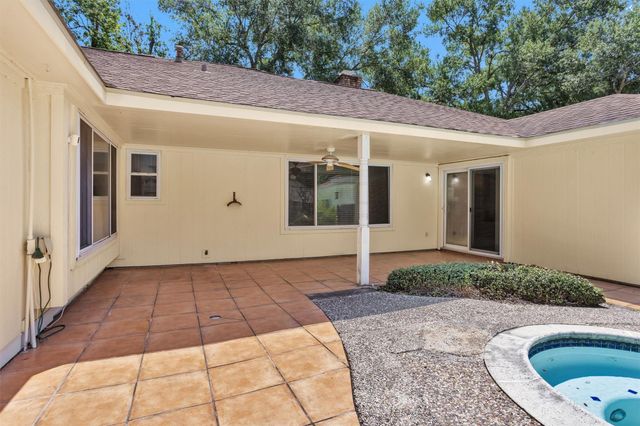 2531 Hollow Hook Road, Houston, TX 77080