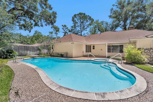 2531 Hollow Hook Road, Houston, TX 77080