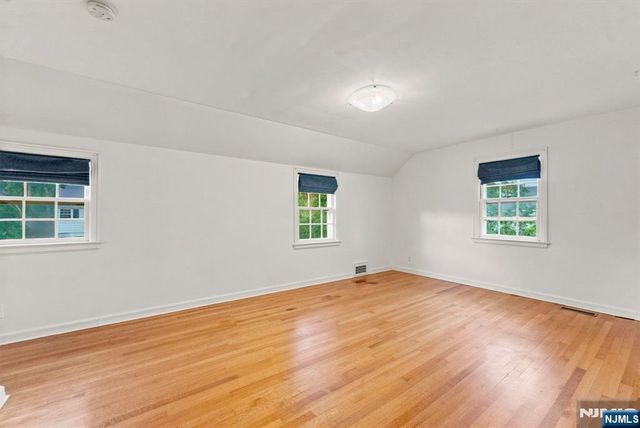 49 Highland Road, Glen Rock, NJ 07452