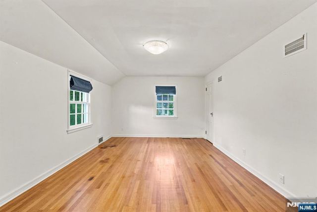 49 Highland Road, Glen Rock, NJ 07452