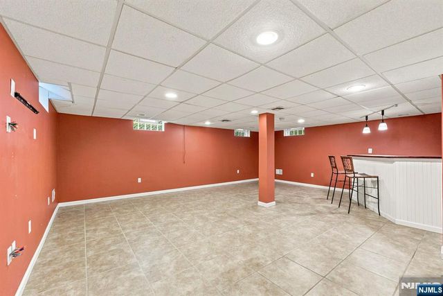49 Highland Road, Glen Rock, NJ 07452