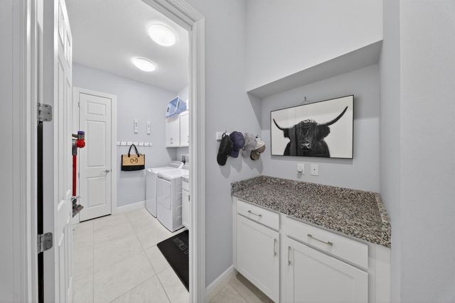 9086 SW Roccia Way, Port St. Lucie, FL 34987
