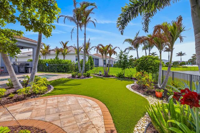 9086 SW Roccia Way, Port St. Lucie, FL 34987