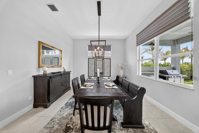 9086 SW Roccia Way, Port St. Lucie, FL 34987