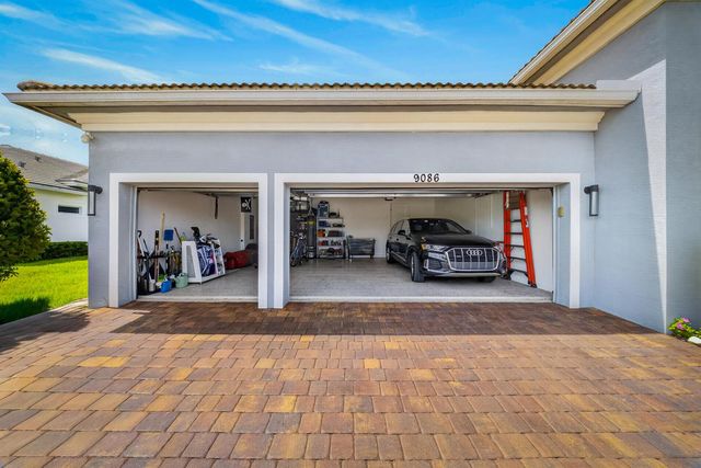 9086 SW Roccia Way, Port St. Lucie, FL 34987