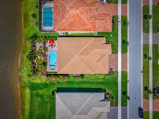 9086 SW Roccia Way, Port St. Lucie, FL 34987