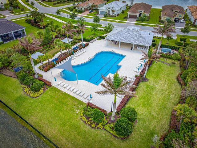 9086 SW Roccia Way, Port St. Lucie, FL 34987