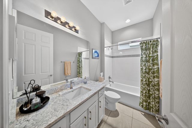 9086 SW Roccia Way, Port St. Lucie, FL 34987