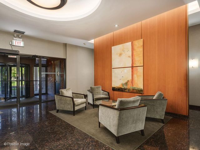 4170 N Marine Drive 24H, Chicago, IL 60613