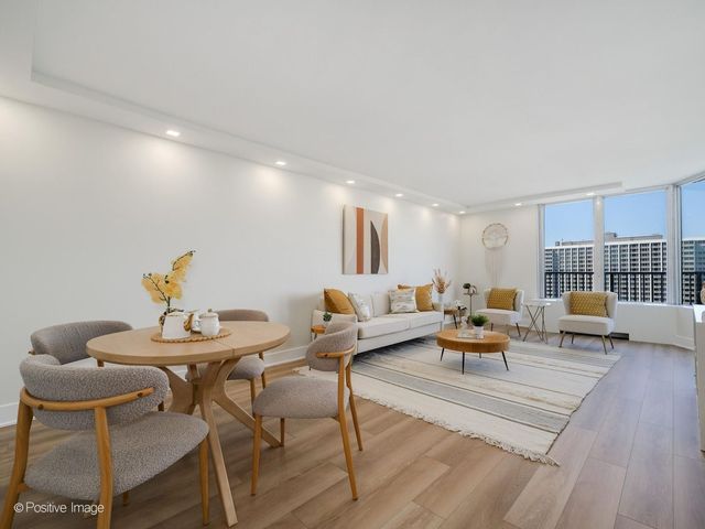 4170 N Marine Drive 24H, Chicago, IL 60613