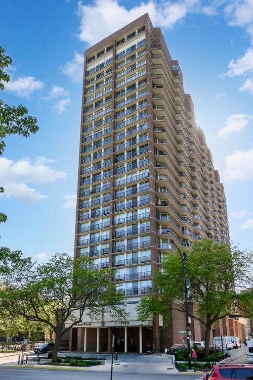 4170 N Marine Drive 24H, Chicago, IL 60613