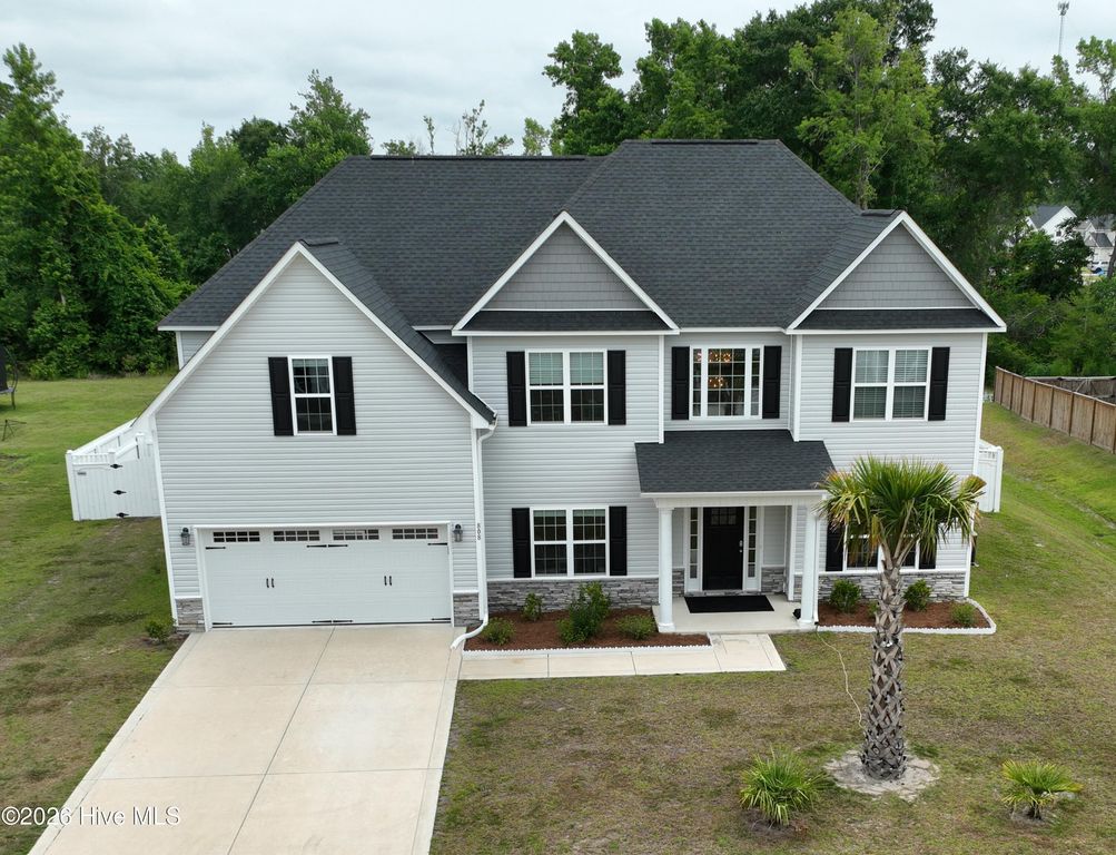 808 Colchester Reef Run, Sneads Ferry, NC 28460
