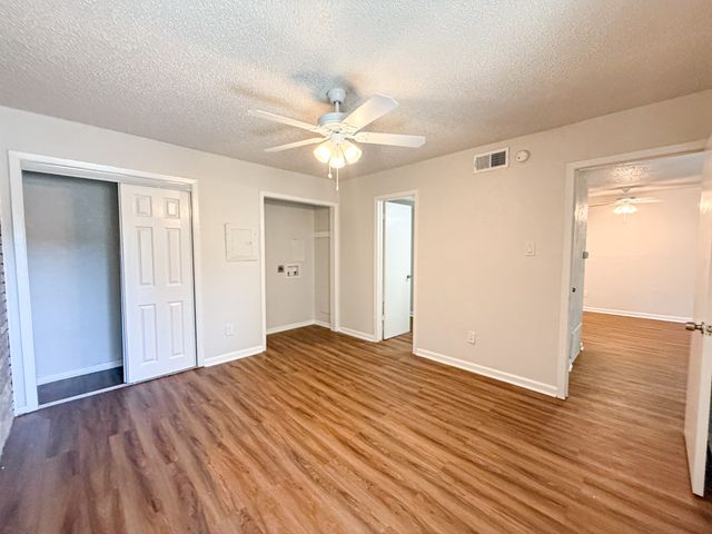 2833 Kings Road 210, Dallas, TX 75219