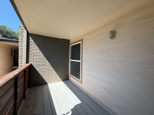 2833 Kings Road 210, Dallas, TX 75219