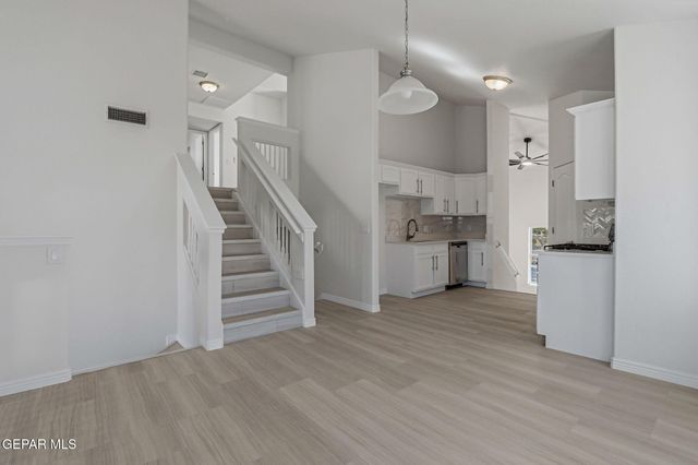 3657 SAMMY REECE Place, El Paso, TX 79938