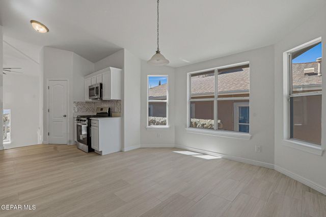 3657 SAMMY REECE Place, El Paso, TX 79938