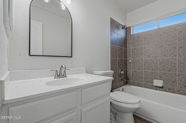 3657 SAMMY REECE Place, El Paso, TX 79938