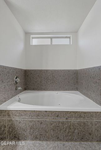 3657 SAMMY REECE Place, El Paso, TX 79938