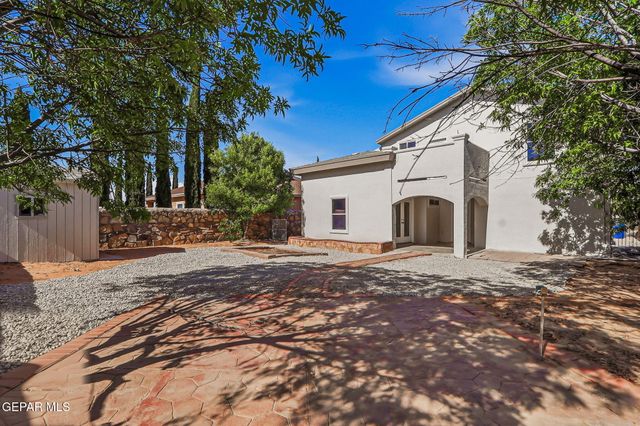 3657 SAMMY REECE Place, El Paso, TX 79938